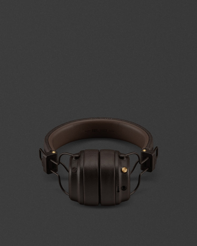 MAJOR V BLACK