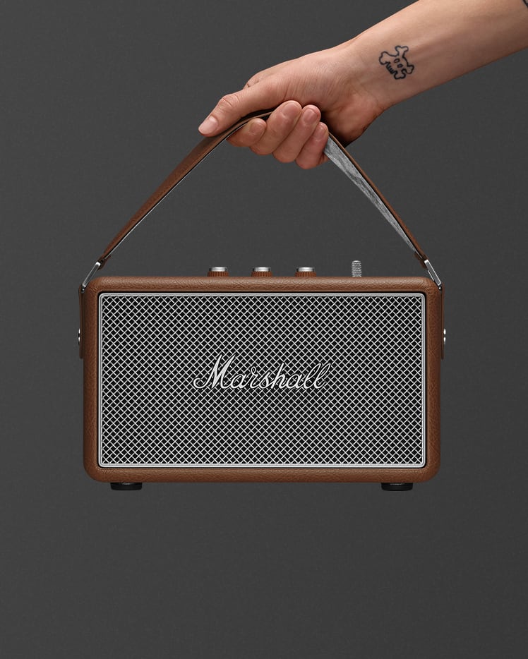 KILBURN III BLACK AND BRASS