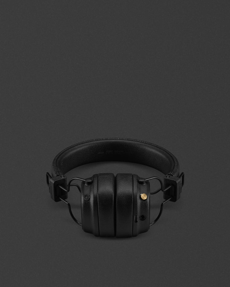 MAJOR V BLACK